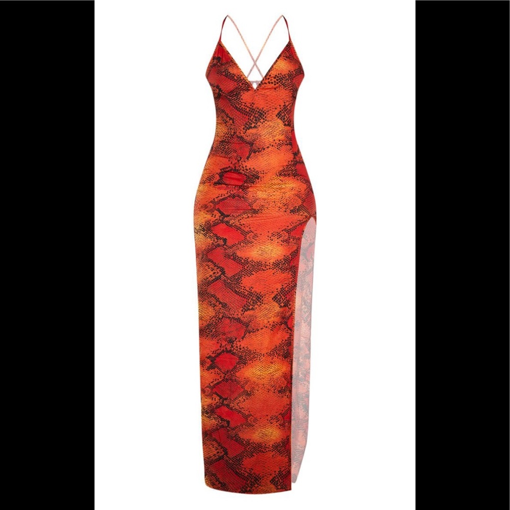 PRETTYLITTLETHING Orange Snakeprint SlitMaxi Dress - Picture 5 of 8